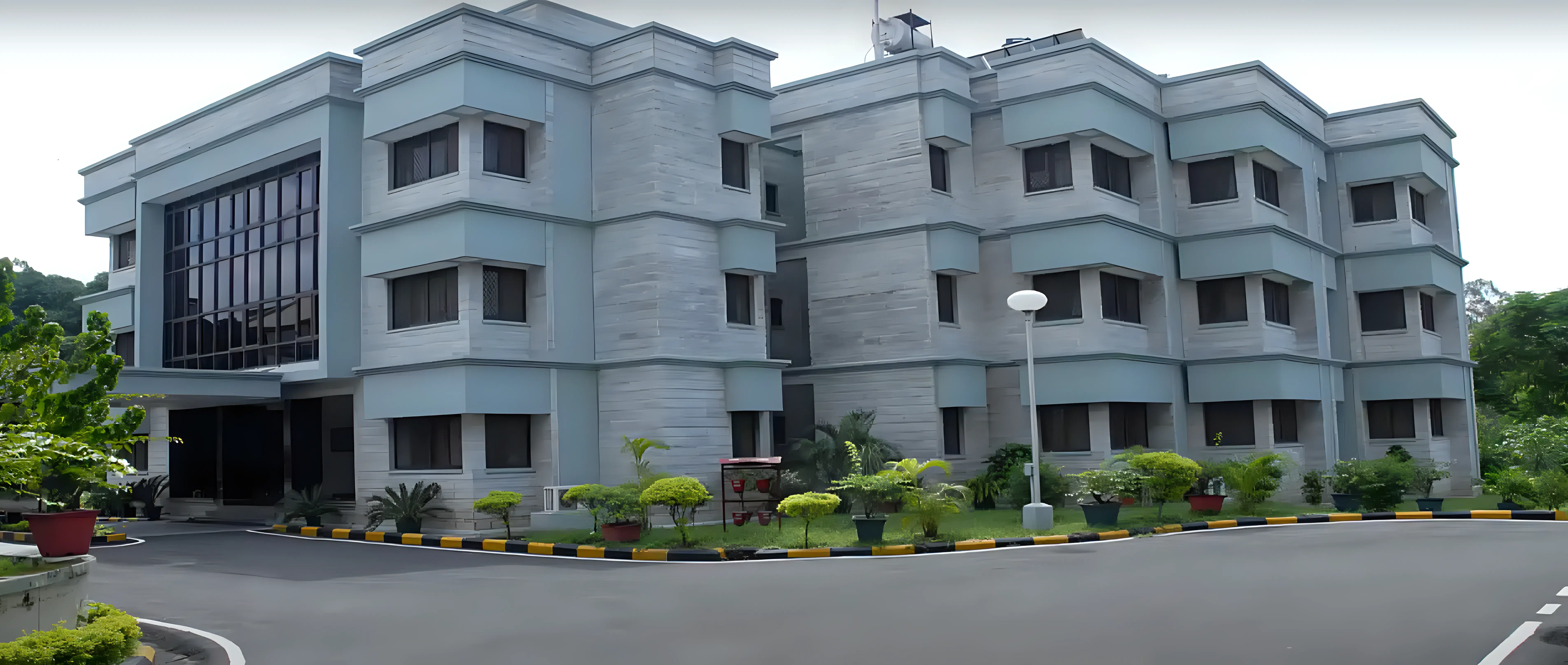 IIRS campus buildings photo 5